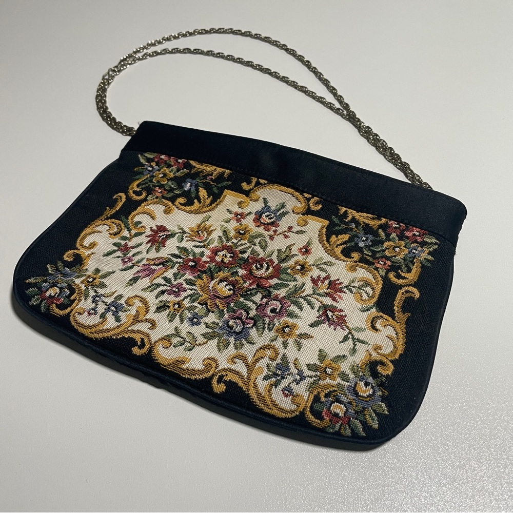 Vintage Walborg Purse Needlepoint Floral Tapestry Evening Handbag Made In Macau